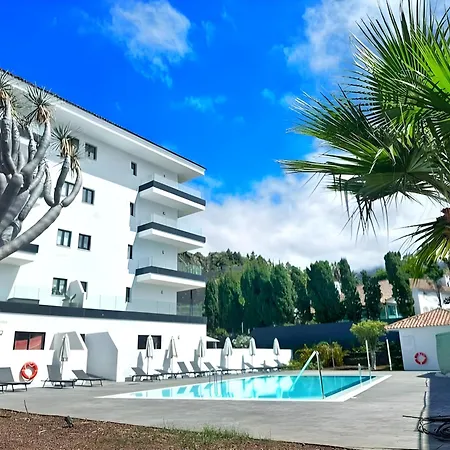 Modern Oasis - Pool, Gym & Tennis * 拉克鲁斯