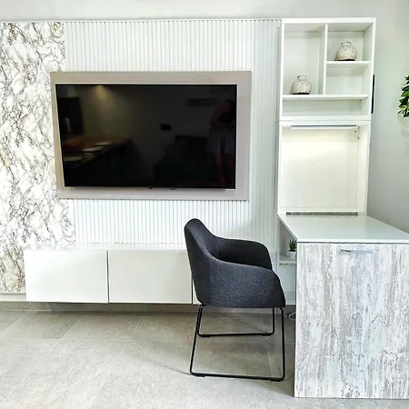 Apartamento Modern Oasis - Pool, Gym & Tennis *