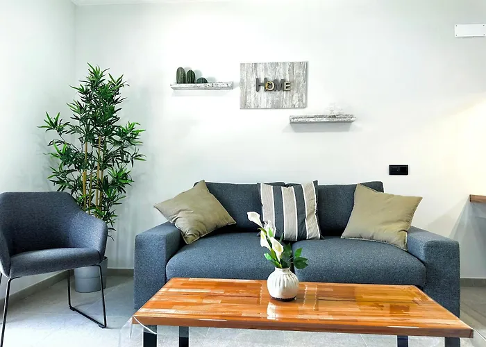 Modern Oasis - Pool, Gym & Tennis Apartmán