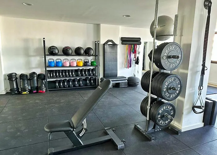 Apartmán Modern Oasis - Pool, Gym & Tennis